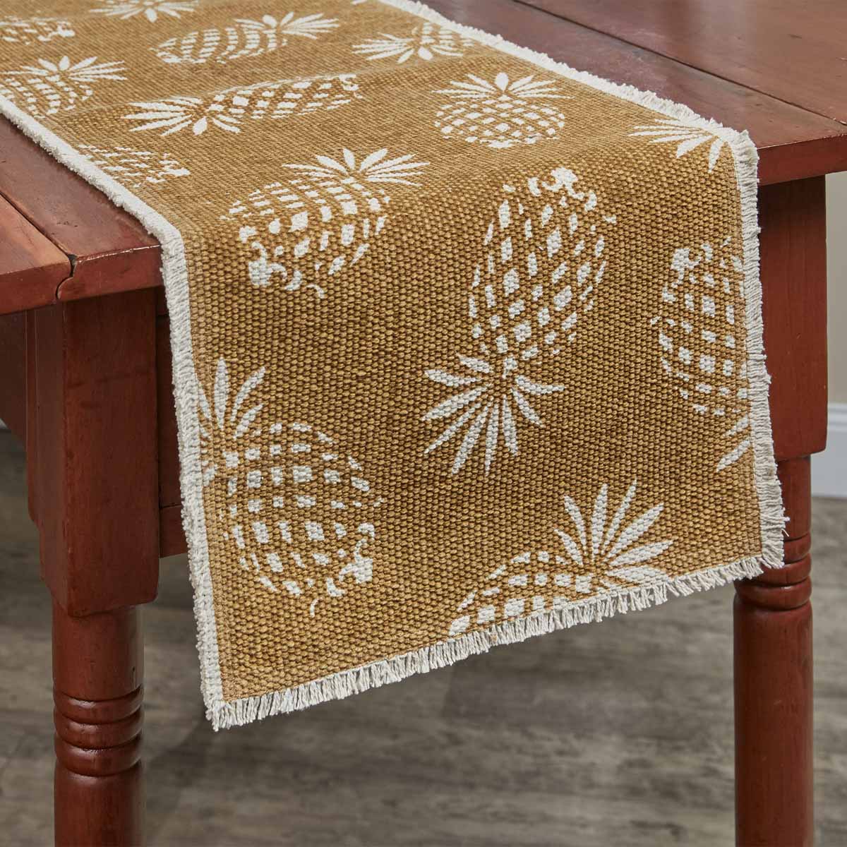 Pineapple Paradise 36" Table Runner